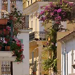 Bed & Breakfast La Maison Del Borgo 4*