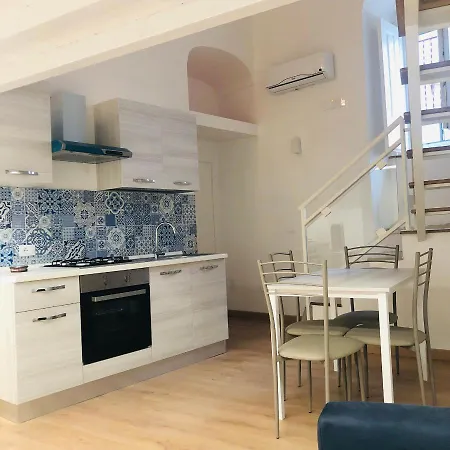 Nocleg ze śniadaniem La Maison Del Borgo 4*