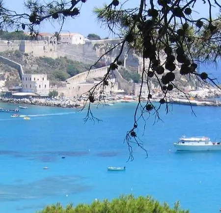 La Maison Del Borgo Nocleg ze śniadaniem 4*