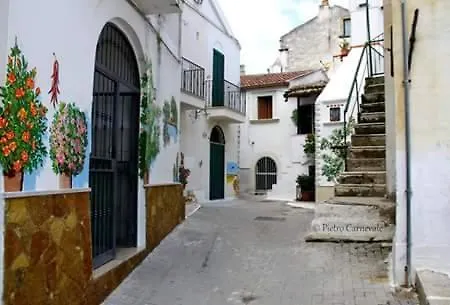 La Maison Del Borgo Nocleg ze śniadaniem Rodi Garganico